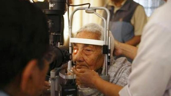 Sanduk Ruit menemukan metode operasi katarak berbiaya rendah