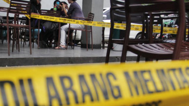 Police Line Pasca Bentrok di Minimarket  7-eleven