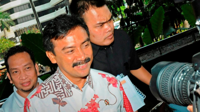 Menteri Pemuda dan Olahraga Andi Mallarangeng diperiksa KPK