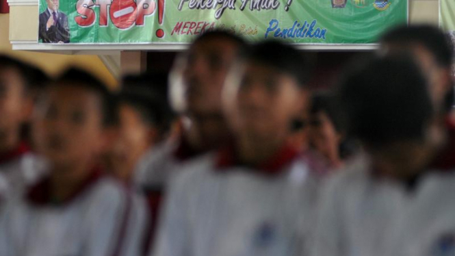 Stop Pekerja Anak