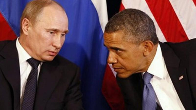 Presiden Vladimir Putin (kiri) dan Presiden Barack Obama.