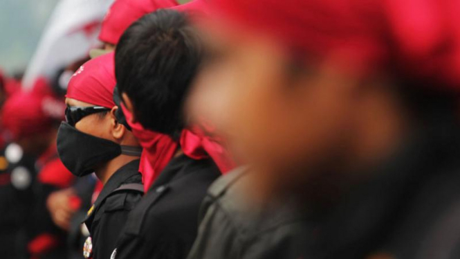 Buruh Kembali Turun Ke Jalan Tuntut Hapus Outsourcing