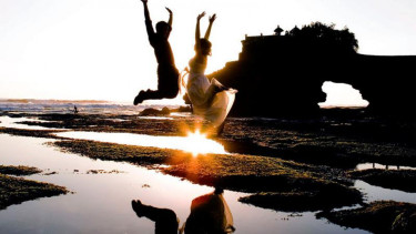 Ilustrasi prewedding