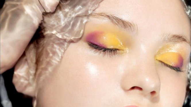 eyeshadow kuning