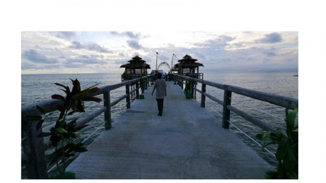 Ilustrasi-Wisata Pantai Anyer