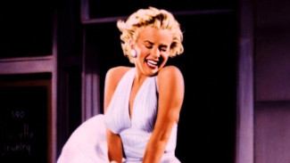 Gaun Ikonik Marilyn Monroe Paling Mahal di Dunia
