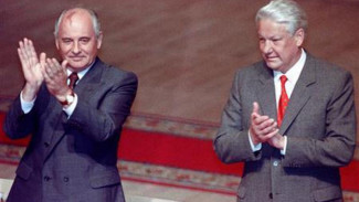 15-3-1989: Uni Soviet Gulirkan Reformasi Ekonomi