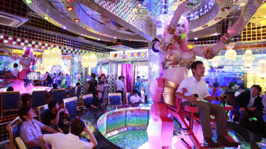 Restoran Robot di Jepang