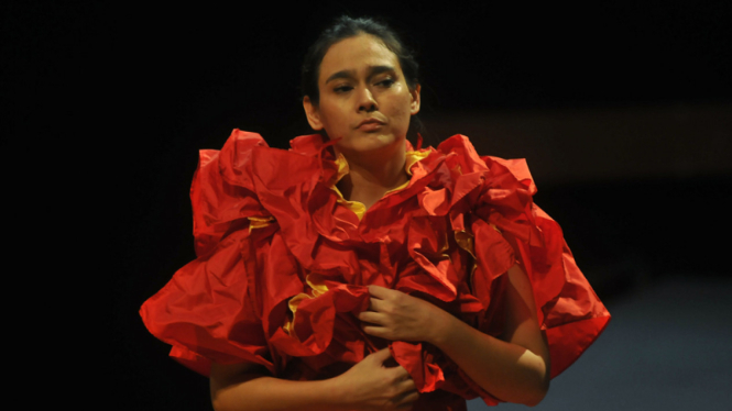 Ine Febriyanti dalam Repertoar Gandamayu