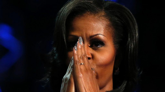 Michelle Obama .