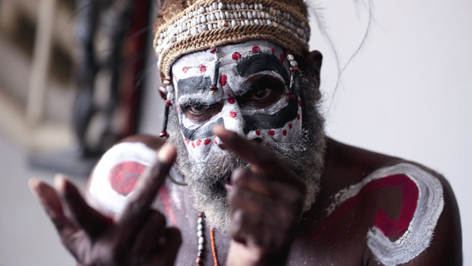 Pesona Karya Seni Suku Asmat