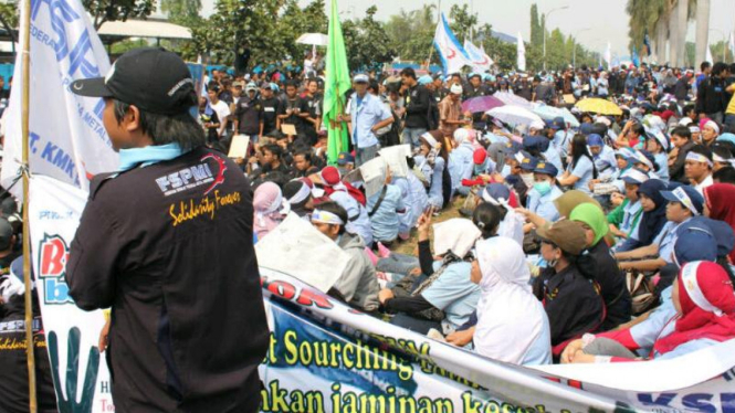 Demo buruh di Bekasi