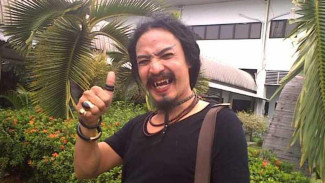 Limbad Dikabarkan Meninggal, Istri: Dia Baik-baik Saja