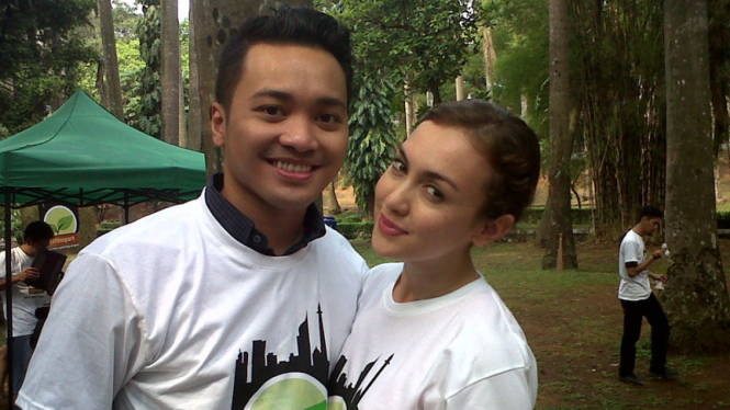 Cas Alfonso Nainggolan dan Rianti Cartwright