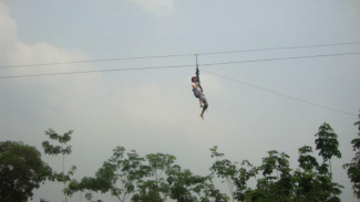 Fakta di Balik Bocah Terjebak Flying Fox di Nusa Penida, Wahana Kini Akhirnya Ditutup