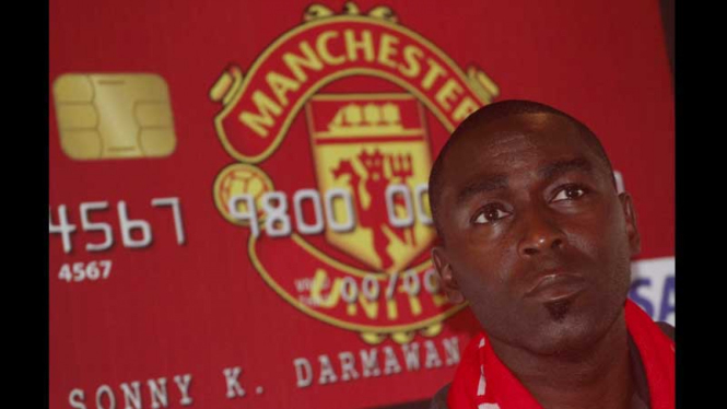 Andy Cole Temui Penggemar di Jakarta