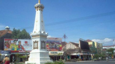 Tugu Jogja.