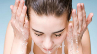 Jenis Facial Wash, Apa Perbedaan Gel, Foam dan Cream Cleanser?