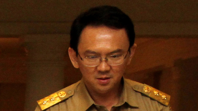 Ahok saat membahas MRT
