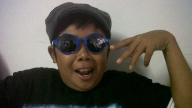 Komedian Adul