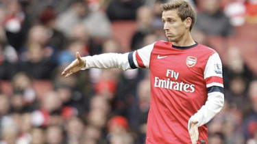 Bek Arsenal, Nacho Monreal