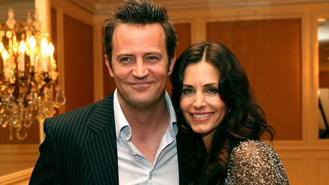 Matthew Perry dan Courteney Cox