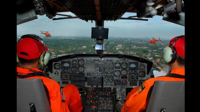 Ilustrasi/Pencarian pesawat jatuh dengan helikopter