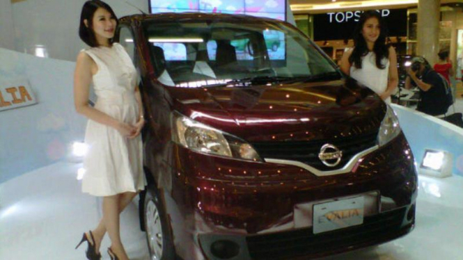Nissan Evalia.