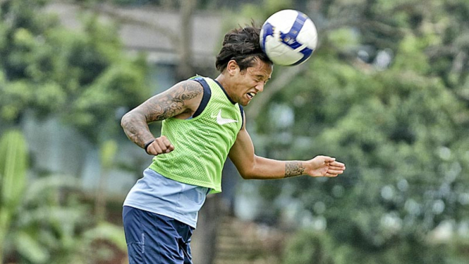 Timnas Indonesia Berlatih Di Lapangan Halim
