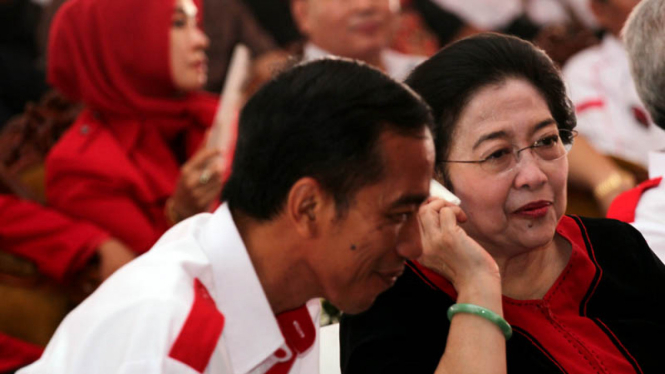 Ketua Umum PDIP Megawati Soekarnoputri dan Joko Widodo
