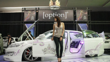 Kontes modifikasi mobil 