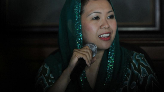 Yenny Zannuba Wahid