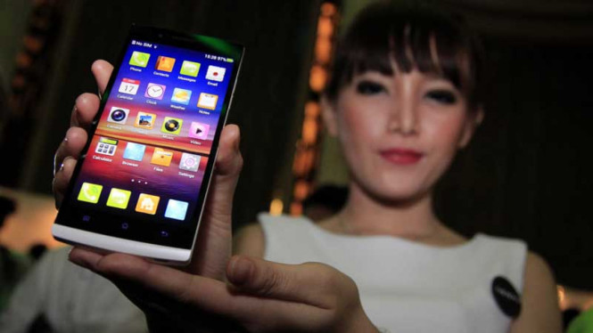 Handphone dulu barang mewah, sekarang tidak lagi.