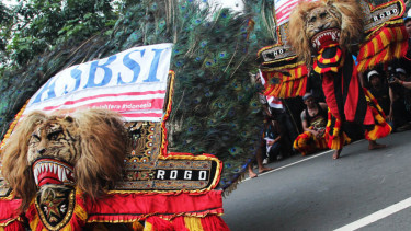 Reog Ponorogo Ikut Meriahkan Hari Buruh