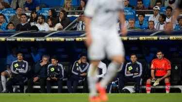 Jose Mourinho (dua dari kiri) saat masih melatih Real Madrid.