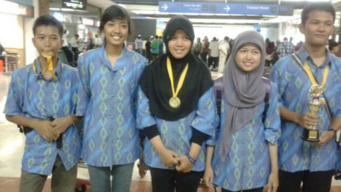 Remaja Indonesia meraih emas dalam lomba karya ilmiah di Malaysia (ilustrasi)