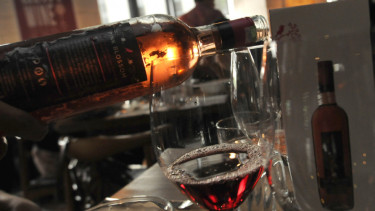 J.House Resturant & Wine Bar
