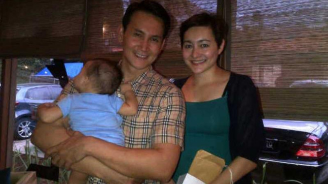 Marcellino Lefrandt dan Dewi Rezer saat masih mesra.