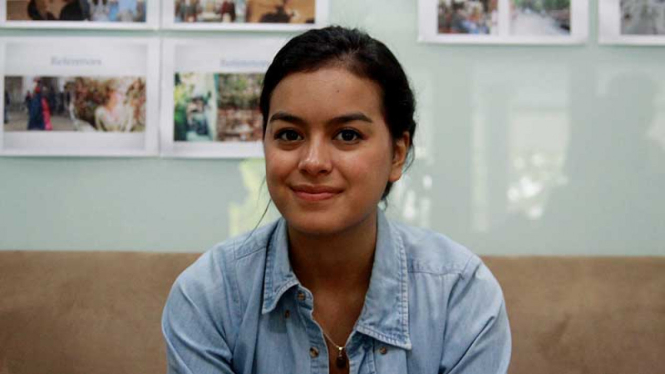Eva Celia.
