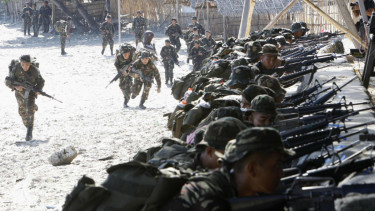 Pasukan militer Filipina.