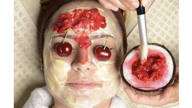 Masker wajah ala kue tart