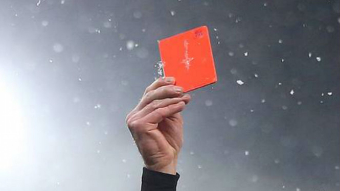 Wasit pertandingan sepakbola