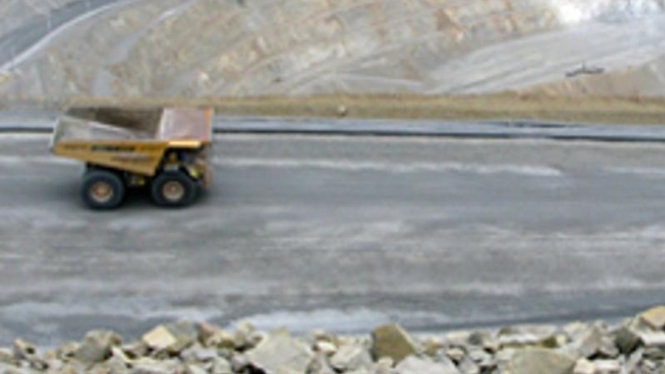 Kegiatan penambangan Bumi Resources Minerals, anak usaha Bumi Resources.