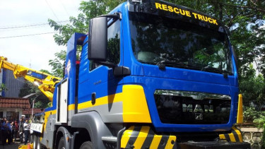 Mobil derek Jasa Marga