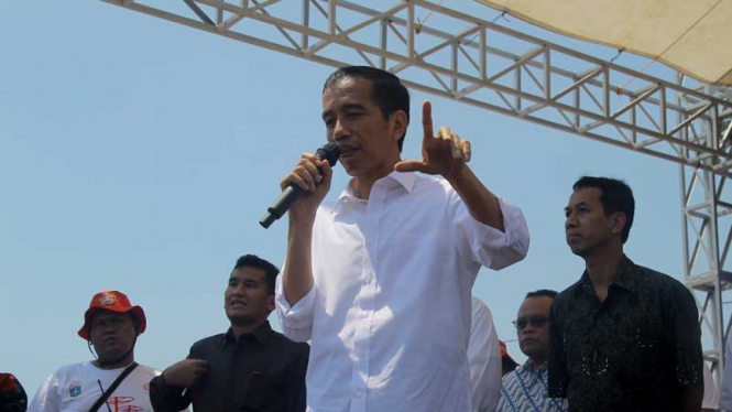Jokowi Resmikan Taman Kota Waduk Pluit