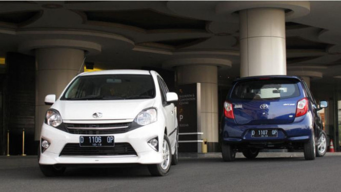 Toyota Agya.