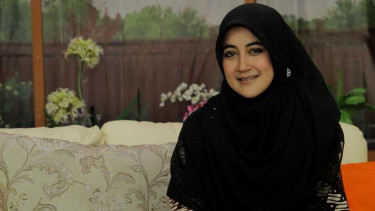 Tanggapan Pipik Disebut Mantan Istri Uje