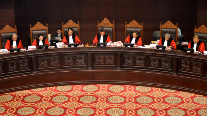 Sidang di Mahkamah Konstitusi