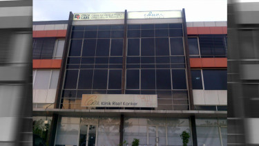 Klinik riset kanker Edwar Technology yang didirikan Warsito P Taruno