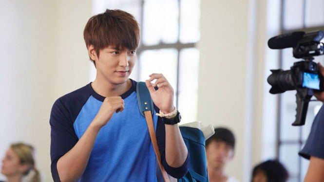 Lee Min Hoo berperan sebagai Kim Tan